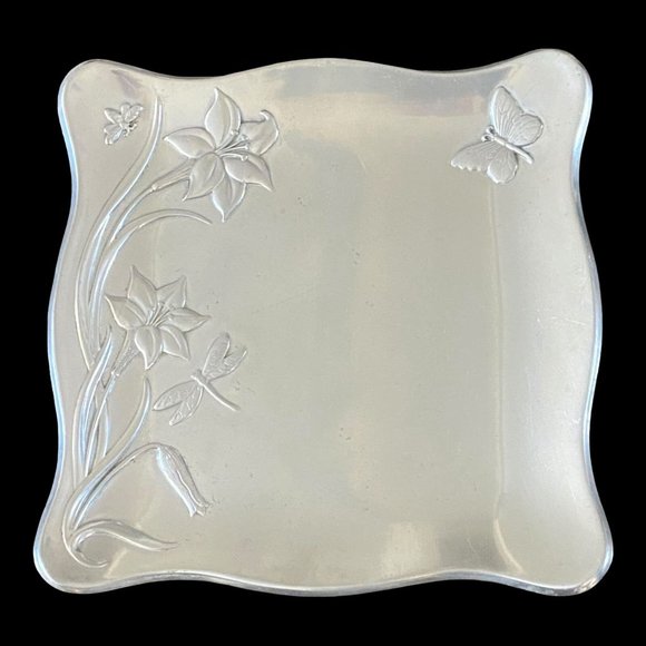 Lenox Vintage 90s Embossed Butterfly Relief Meadow Metal Large 13x13 Tray - Picture 2 of 10